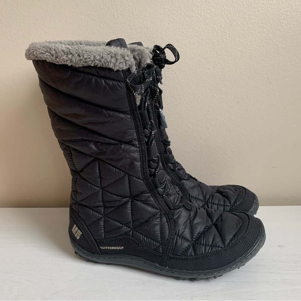 Columbia Quilted Faux Fur Trim Black Winter Boots Size 6.5